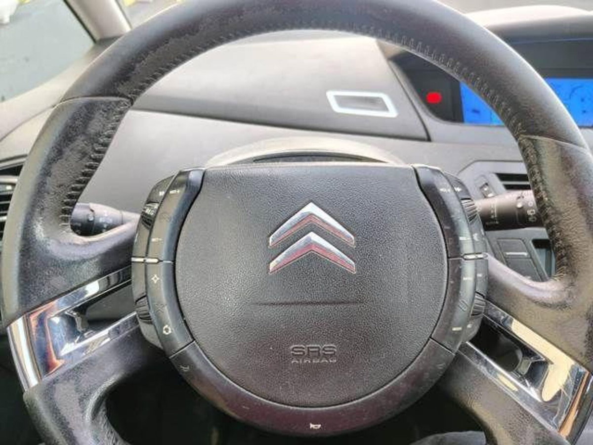 Citroen C4 Picasso 1.6 HDi 110 FAP Elegance (10)