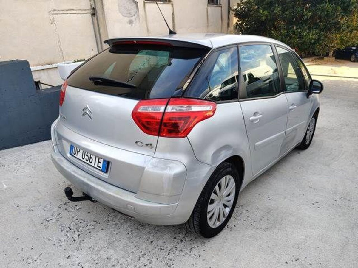 Citroen C4 Picasso 1.6 HDi 110 FAP Elegance (15)