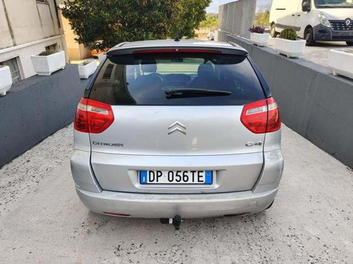 Citroen C4 Picasso 1.6 HDi 110 FAP Elegance (16)