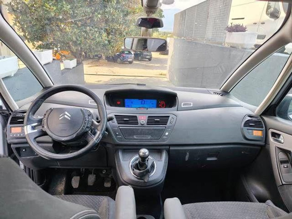 Citroen C4 Picasso 1.6 HDi 110 FAP Elegance (3)