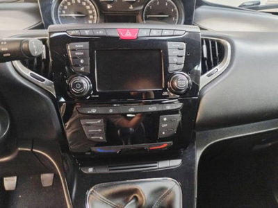 Lancia Ypsilon 1.3 MJT 16V 95 CV 5 porte S&S Gold (11)