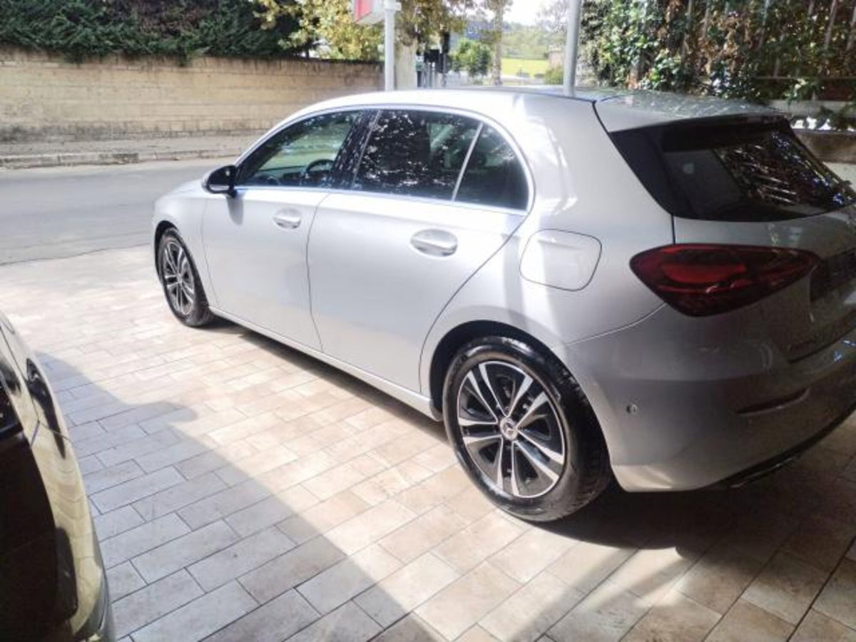 Mercedes-Benz Classe A 180 d Automatic Premium (3)