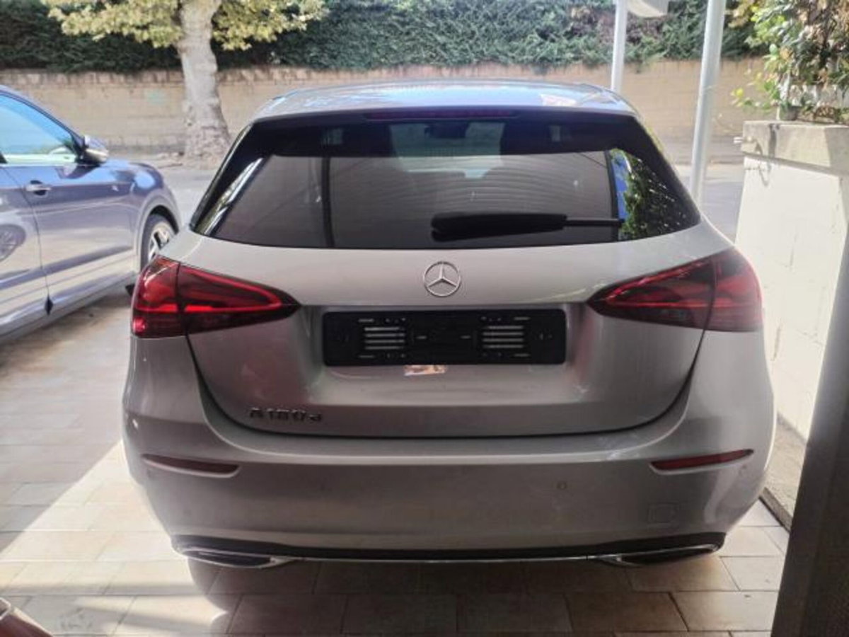 Mercedes-Benz Classe A 180 d Automatic Premium (4)
