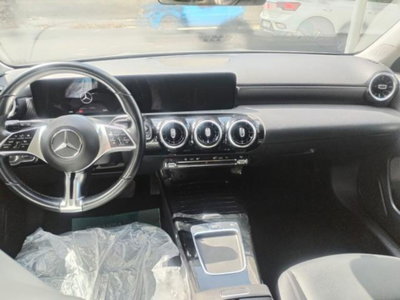 Mercedes-Benz Classe A 180 d Automatic Premium (8)