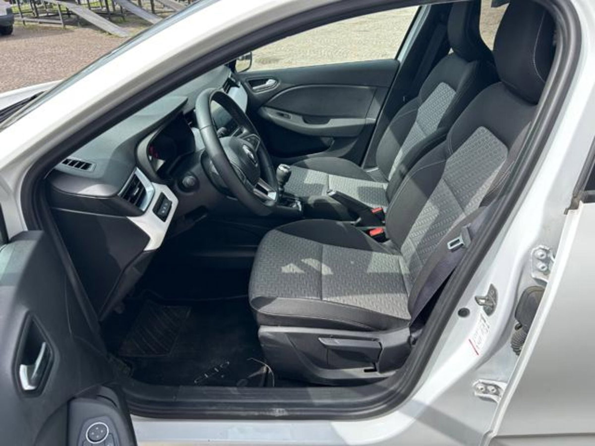 Renault Clio Blue dCi 100 CV 5 porte Evolution (8)