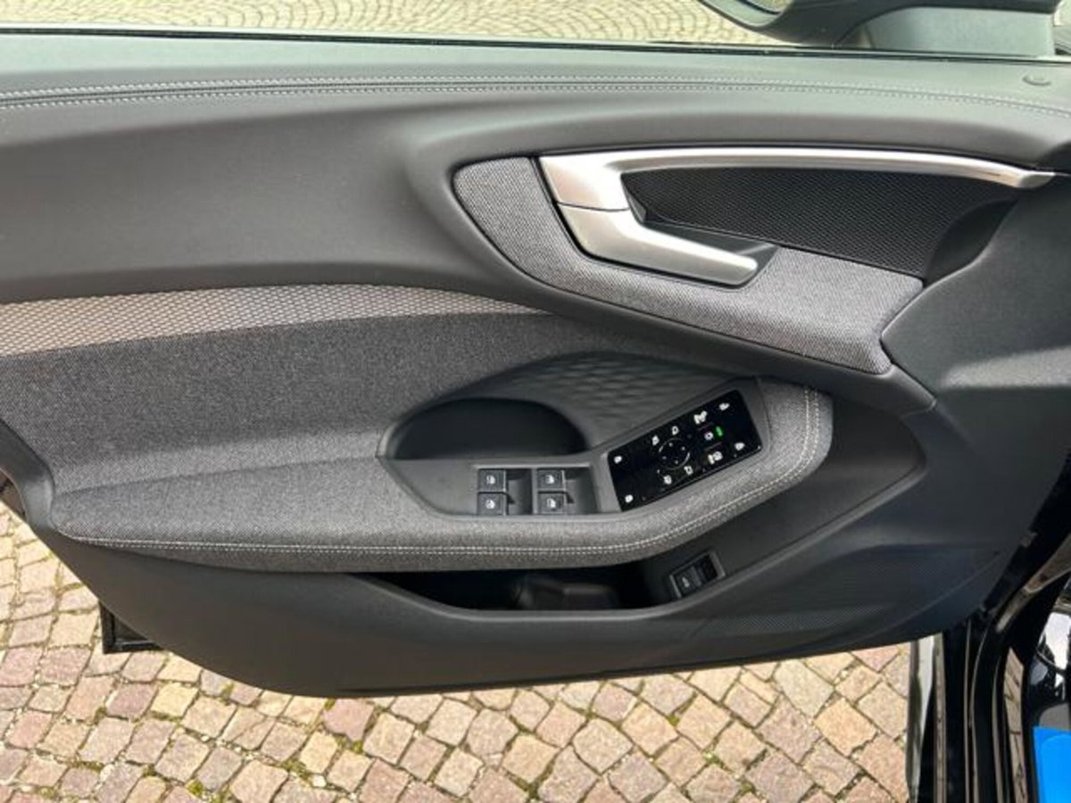 Audi A5 Avant 2.0 tdi mhev+ S line edition 204cv s-tronic (9)