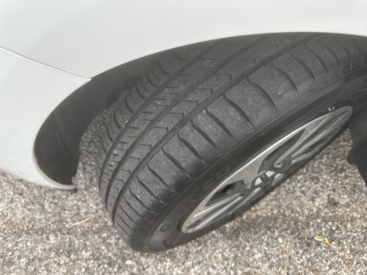 Citroen C3 PureTech 82 Attraction Van (15)