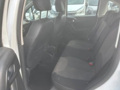 Citroen C3 PureTech 82 Attraction Van (7)