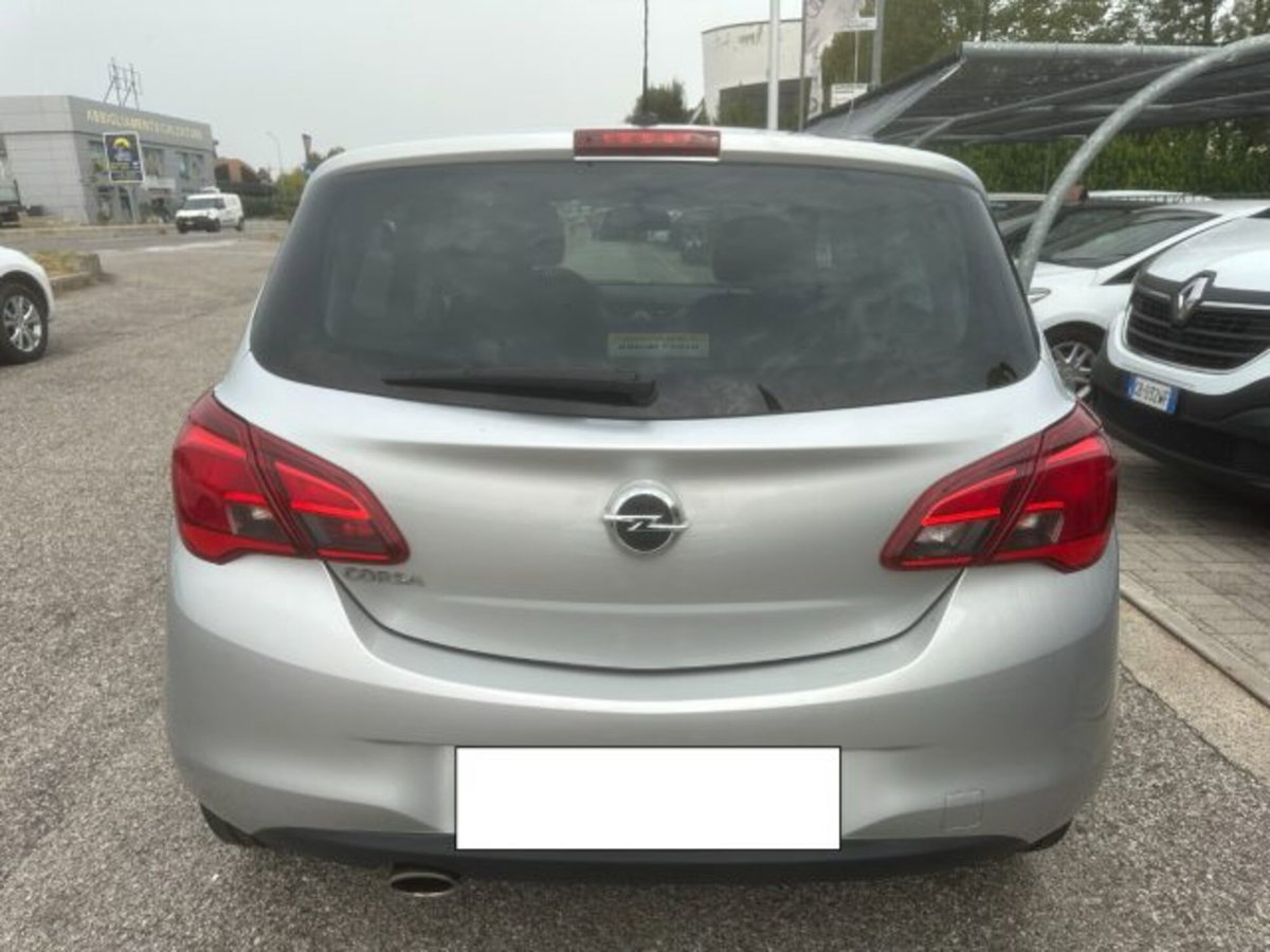 Opel Corsa 1.4 90CV GPL Tech 5 porte b-Color (3)