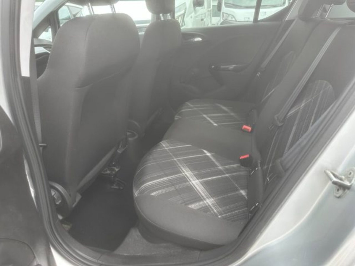 Opel Corsa 1.4 90CV GPL Tech 5 porte b-Color (8)