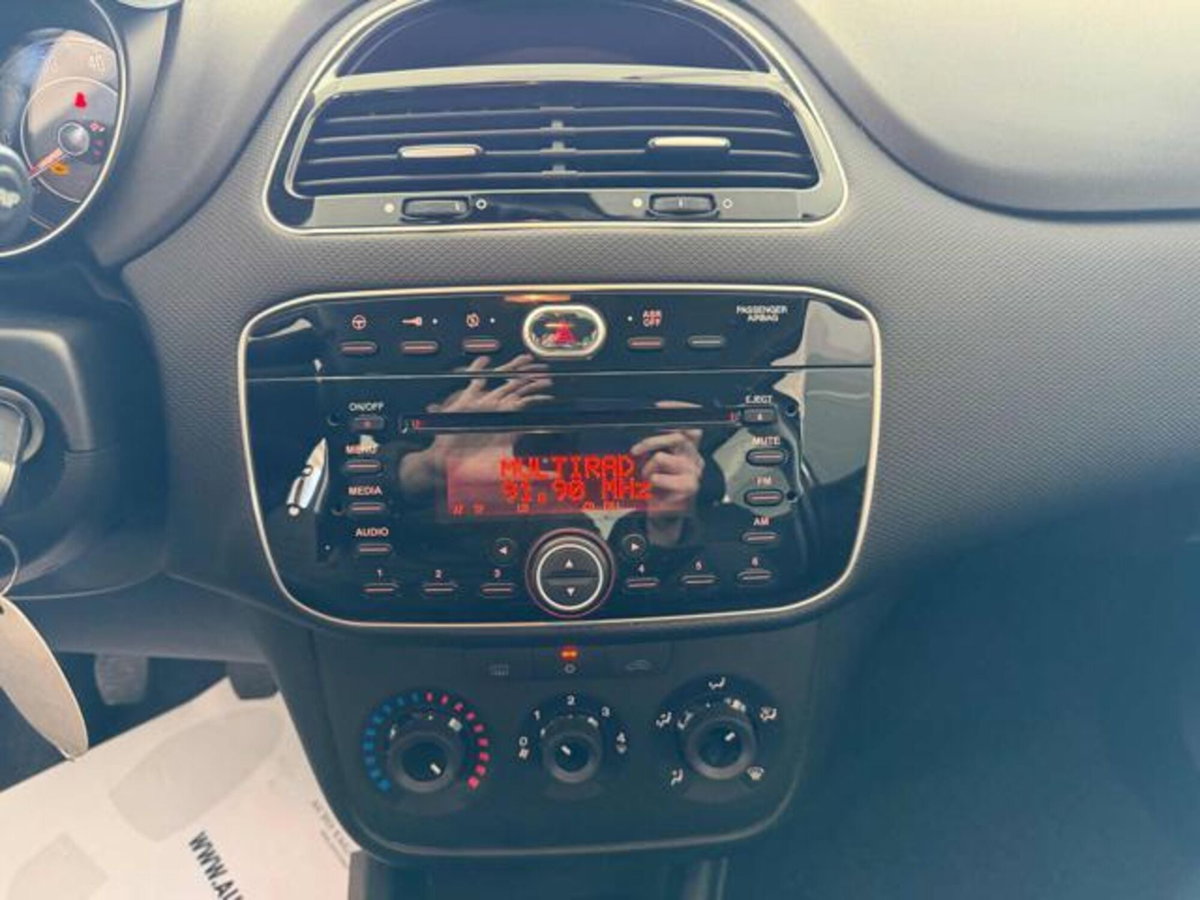 Fiat Punto 1.3 MJT II S&S 95 CV 5 porte Street (10)