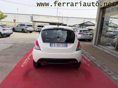 Lancia Ypsilon 1.2 69 CV 5 porte GPL Ecochic Elefantino Blu (14)