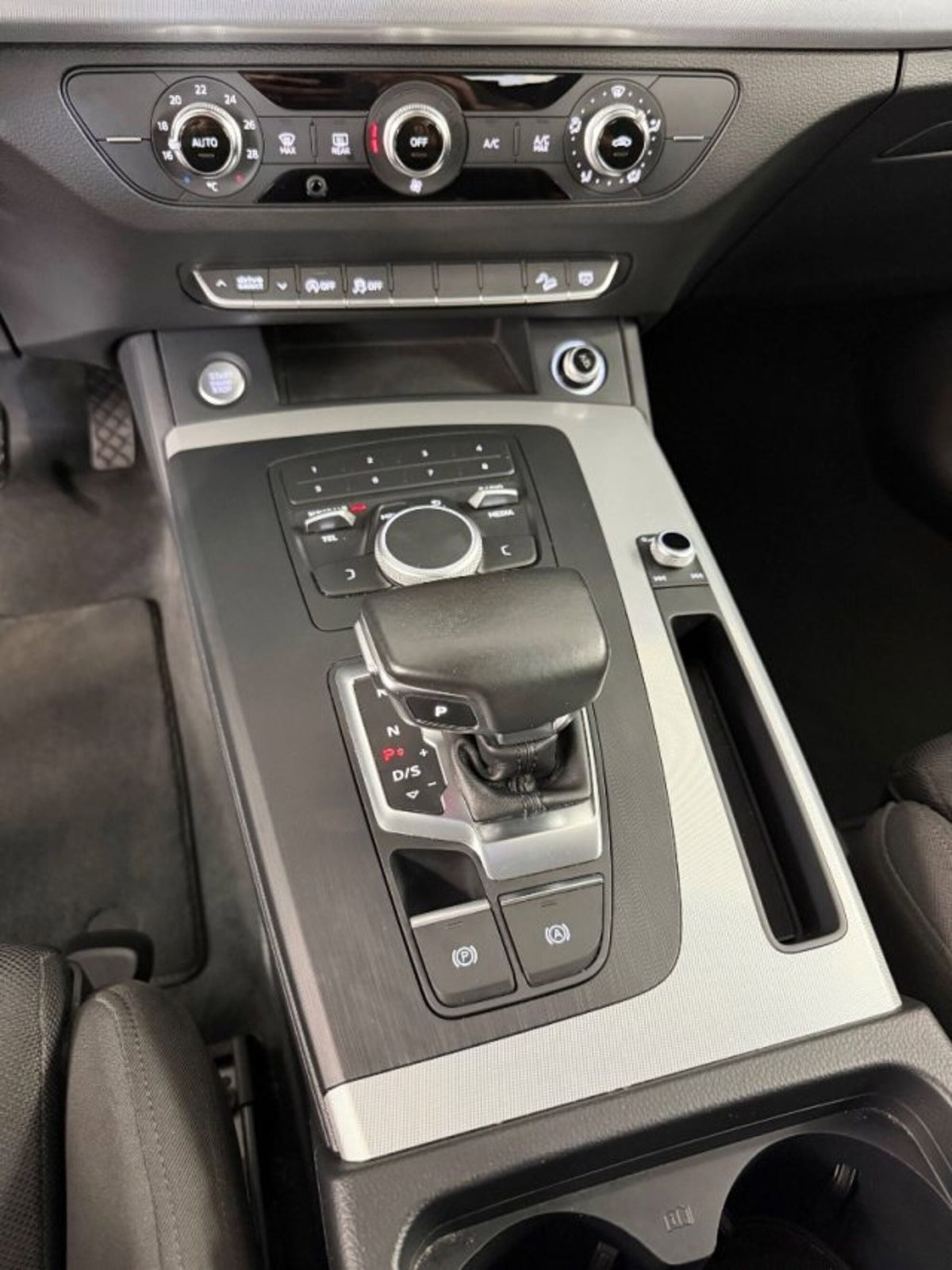 Audi Q5 2.0 TDI quattro S tronic S line plus (15)