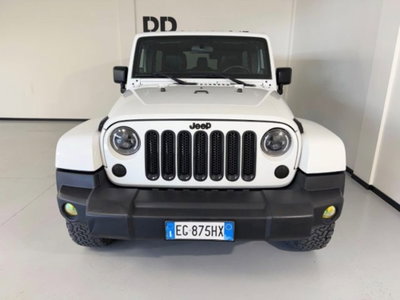 Jeep Wrangler Unlimited 2.8 CRD DPF Sahara Auto (2)