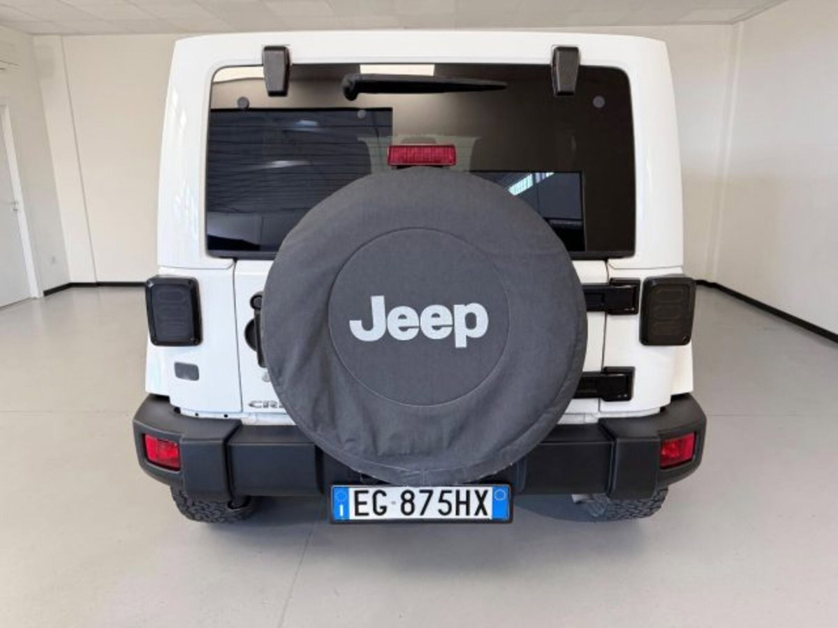 Jeep Wrangler Unlimited 2.8 CRD DPF Sahara Auto (8)