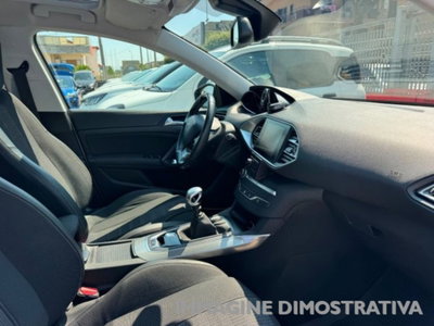 Peugeot 308 BlueHDi 130 S&S Allure (17)