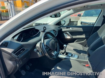 Peugeot 308 BlueHDi 130 S&S Allure (18)