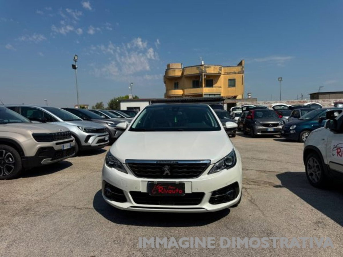 Peugeot 308 BlueHDi 130 S&S Allure (3)