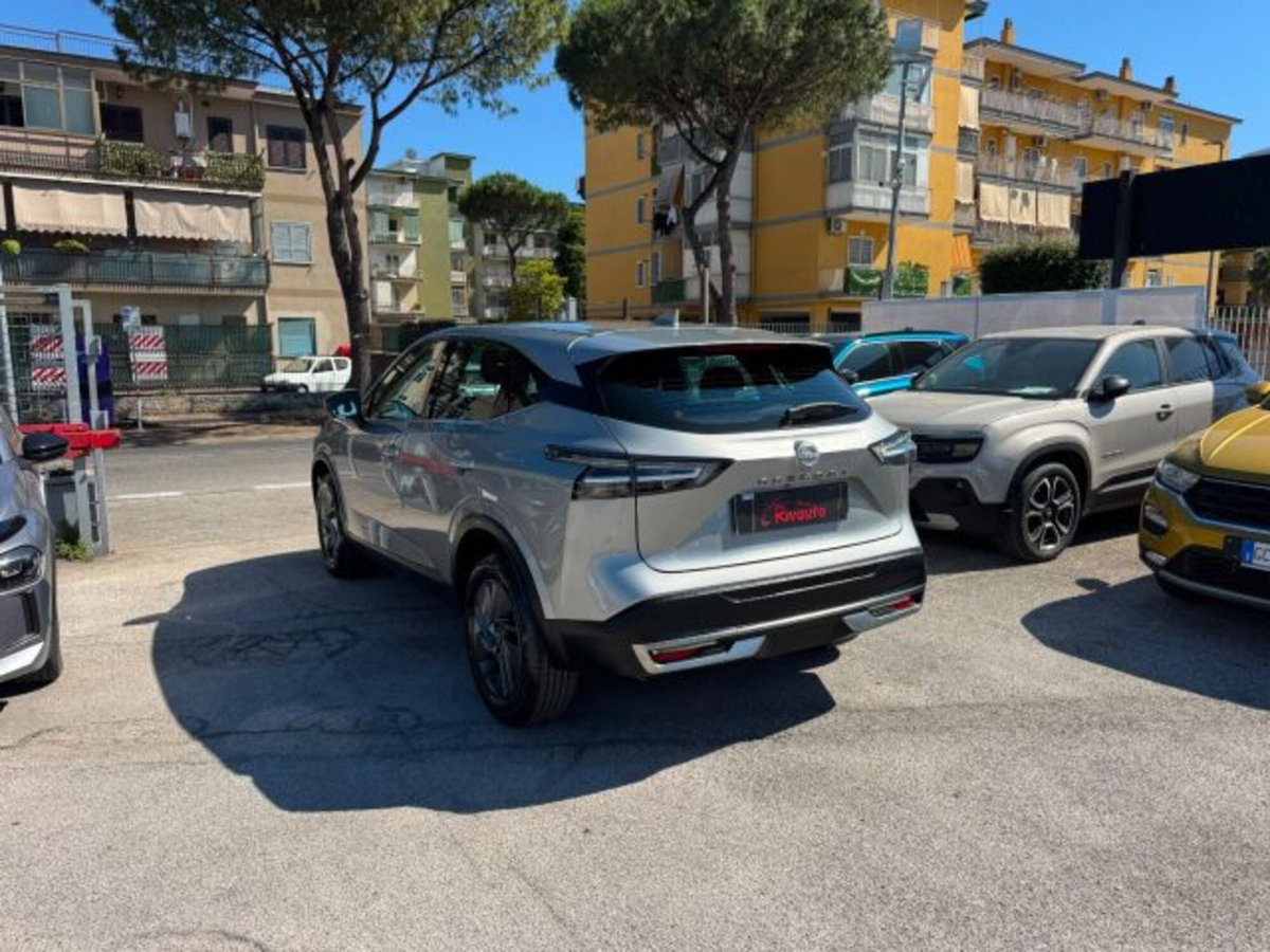 Nissan Qashqai 1.3 mhev Acenta 2wd 140cv (8)