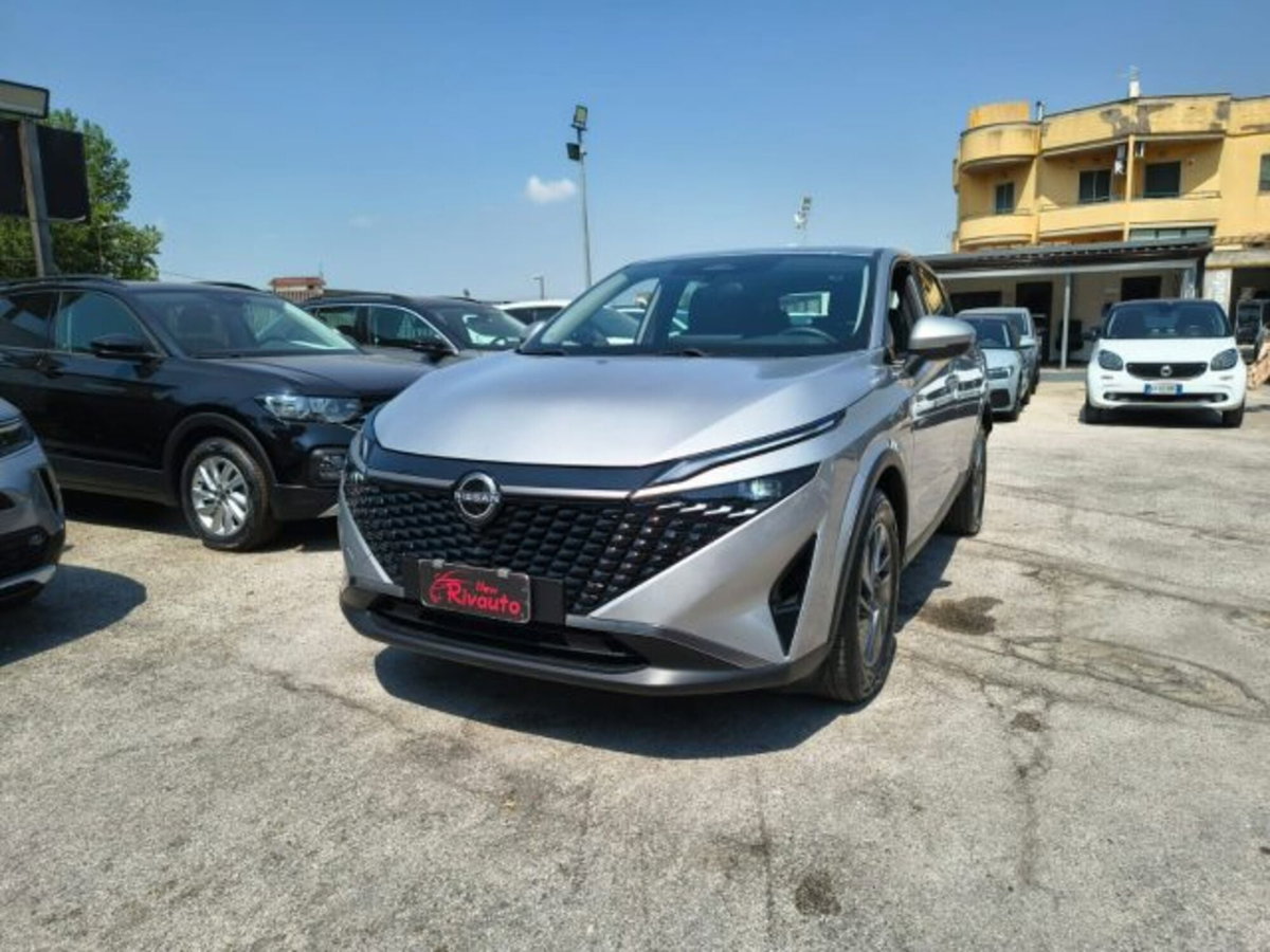 Nissan Qashqai 1.3 mhev Acenta 2wd 140cv (2)