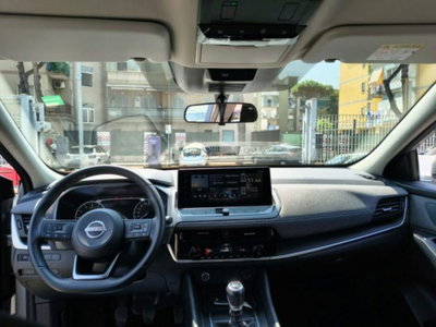 Nissan Qashqai 1.3 mhev Acenta 2wd 140cv (8)