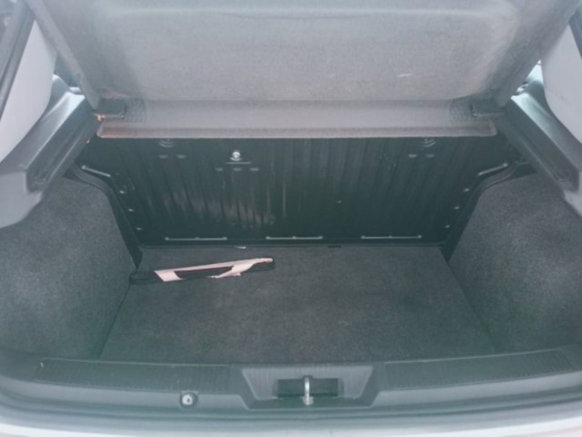 Fiat Punto 1.3 MJT II 75 CV 5 porte Lounge (11)