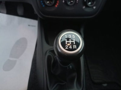 Fiat Punto 1.3 MJT II 75 CV 5 porte Lounge (20)