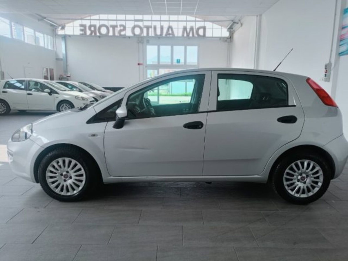 Fiat Punto 1.3 MJT II 75 CV 5 porte Lounge (8)