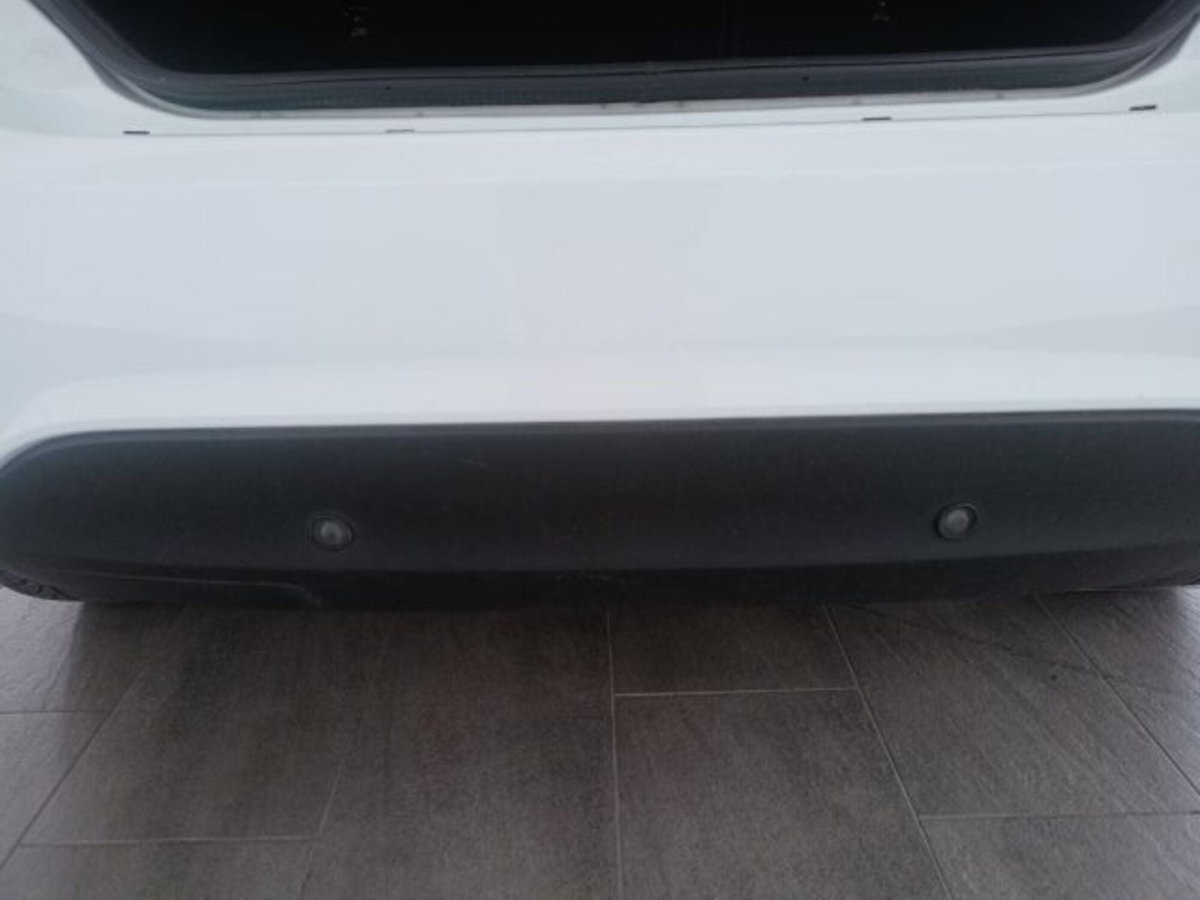 Ford Fiesta 1.5 TDCi 75CV 3 porte (11)