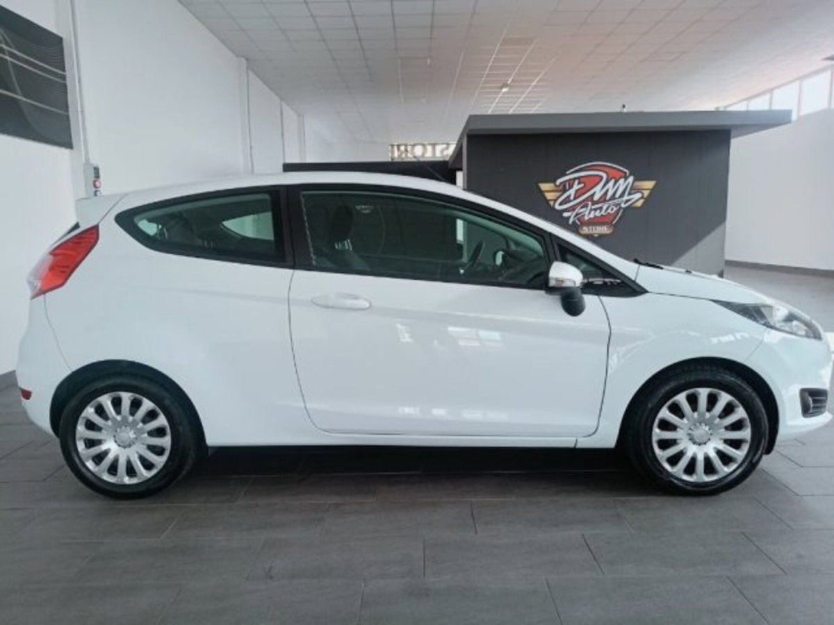 Ford Fiesta 1.5 TDCi 75CV 3 porte (4)