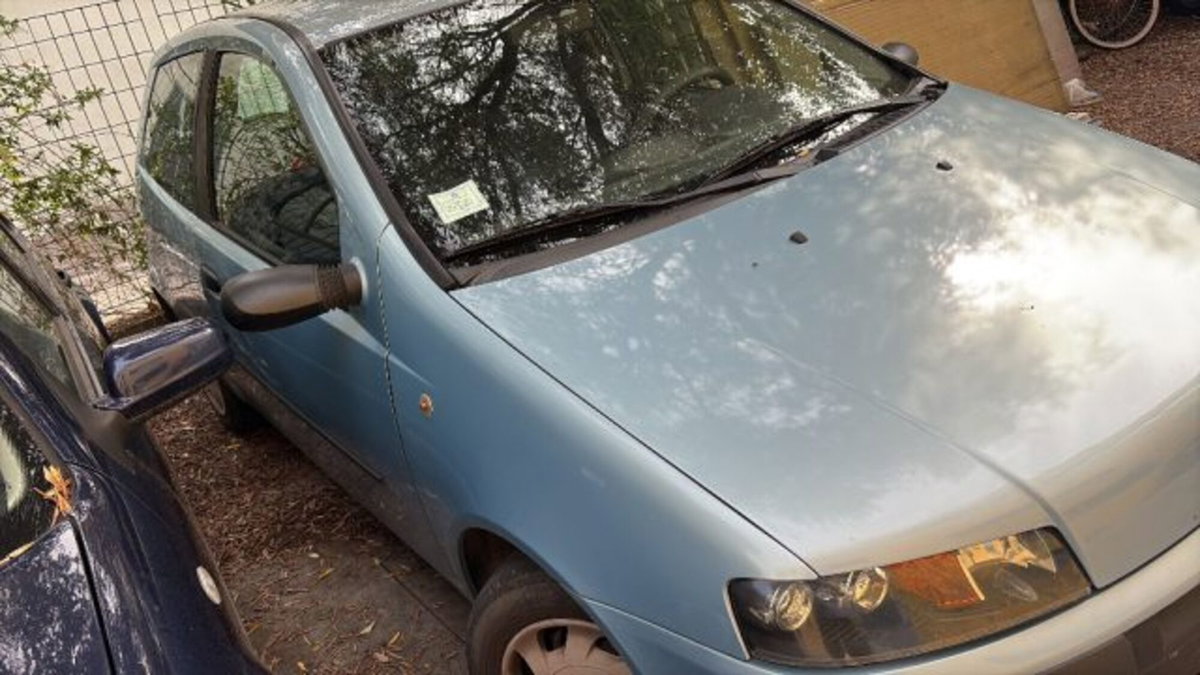 Fiat Punto 1.2i 16V cat 3 porte EL (4)