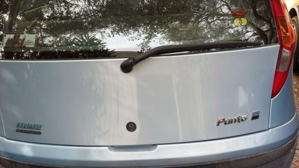Fiat Punto 1.2i 16V cat 3 porte EL (8)