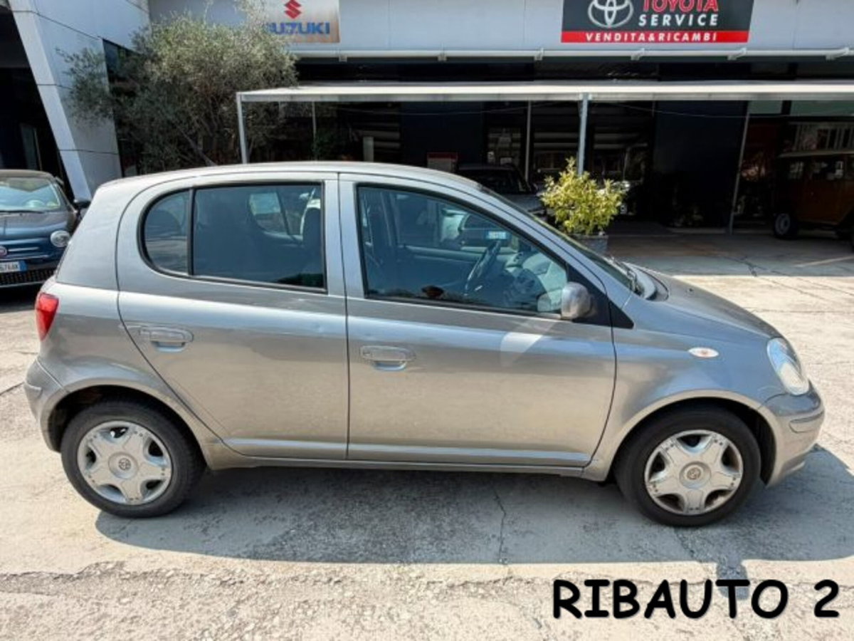 Toyota Yaris 16V cat 5 porte Sol (9)