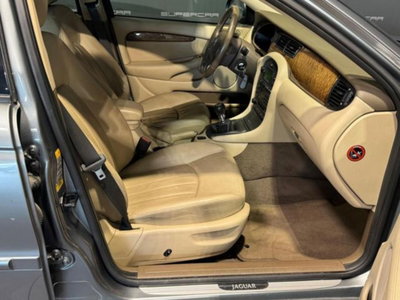 Jaguar X-Type 2.5 V6 24V cat Executive (11)