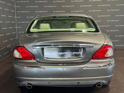 Jaguar X-Type 2.5 V6 24V cat Executive (4)