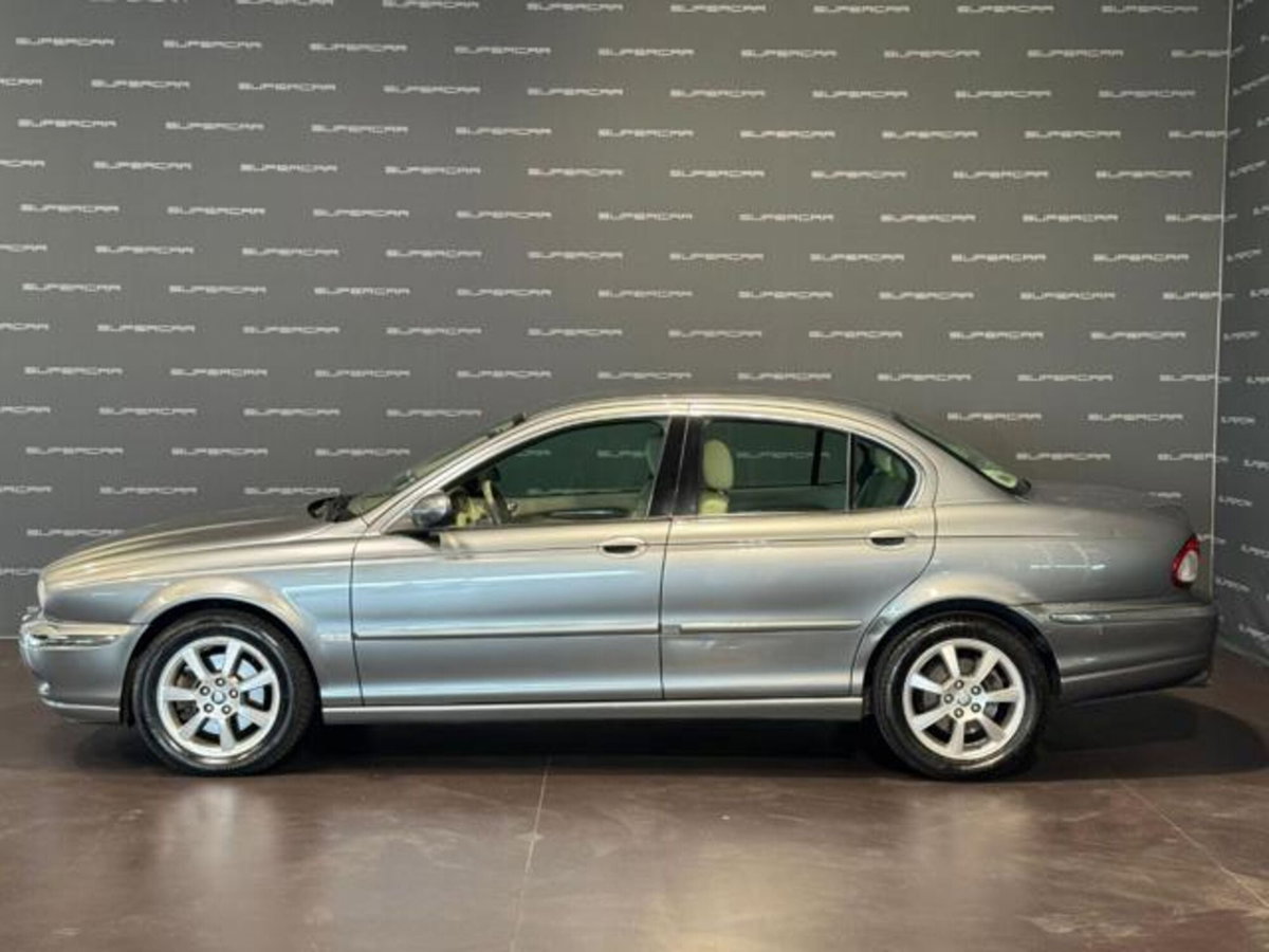 Jaguar X-Type 2.5 V6 24V cat Executive (5)