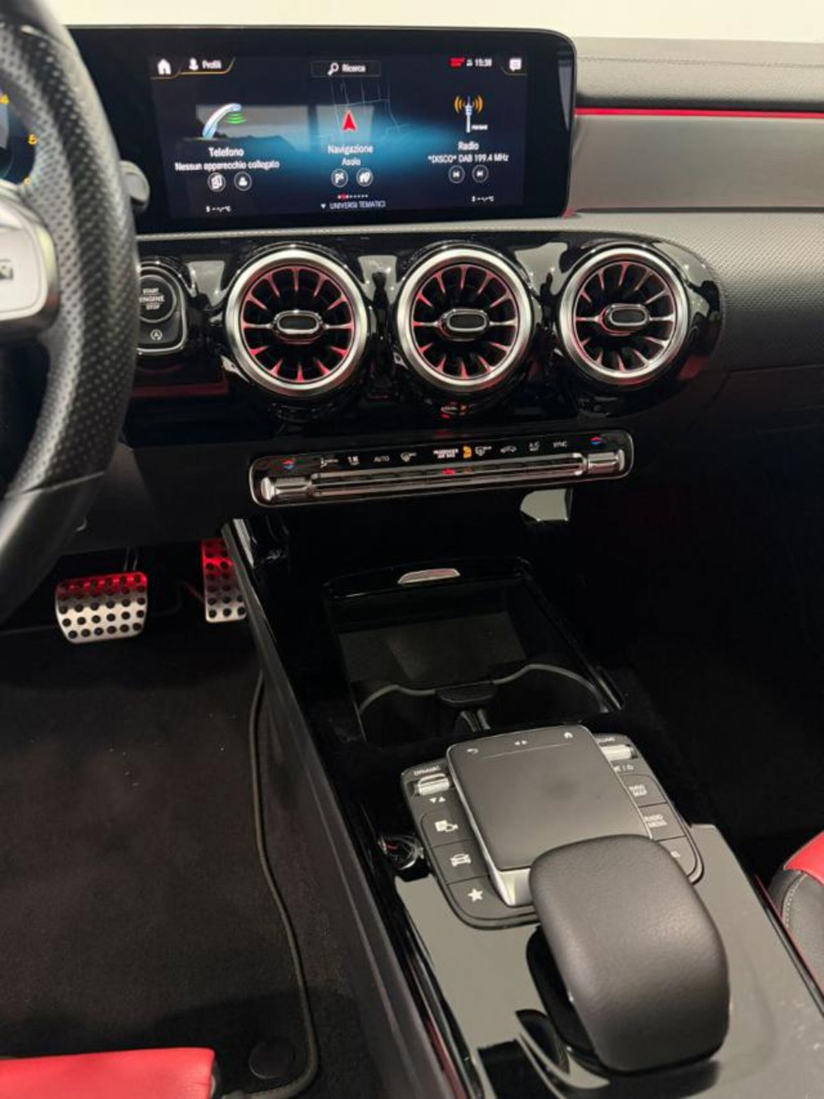 Mercedes-Benz Classe A 200 d AMG Line Premium Plus auto (12)