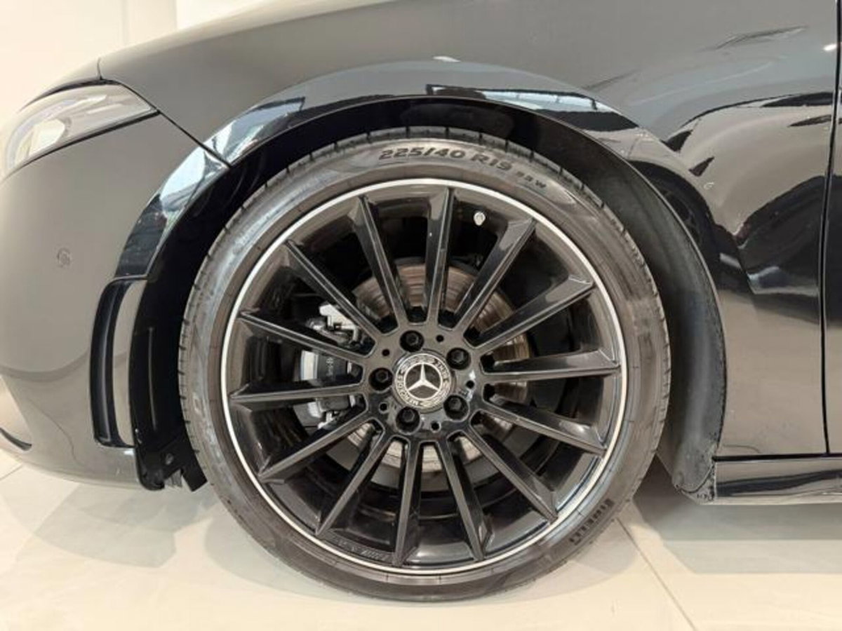 Mercedes-Benz Classe A 200 d AMG Line Premium Plus auto (5)