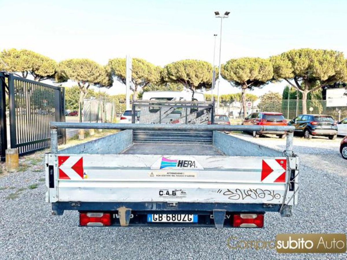 Iveco Daily Furgone 33S16HV 2.3 HPT PC-TN Furgone (12)