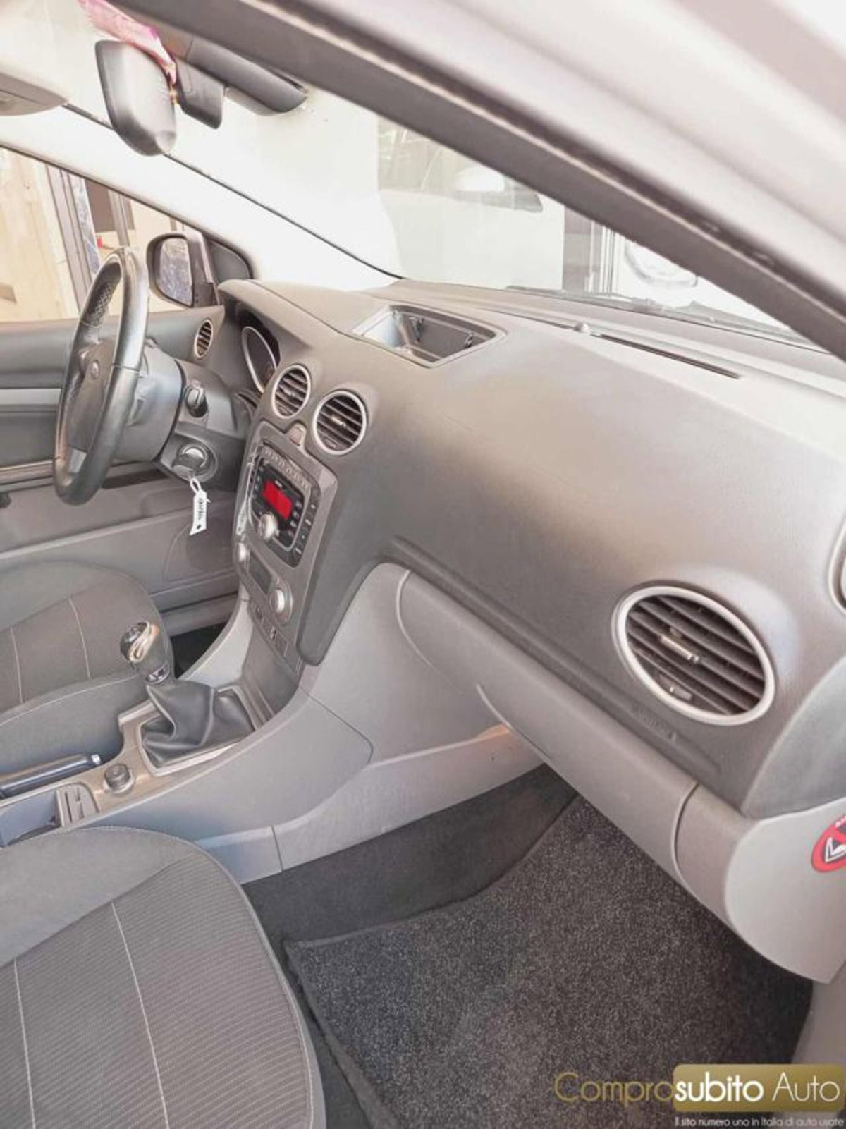 Ford Focus Station Wagon 1.6 TDCi (110CV) SW Tit. DPF (19)