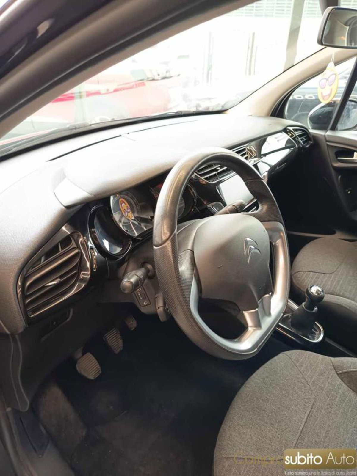 Citroen C3 BlueHDi 75 Live Edition (18)