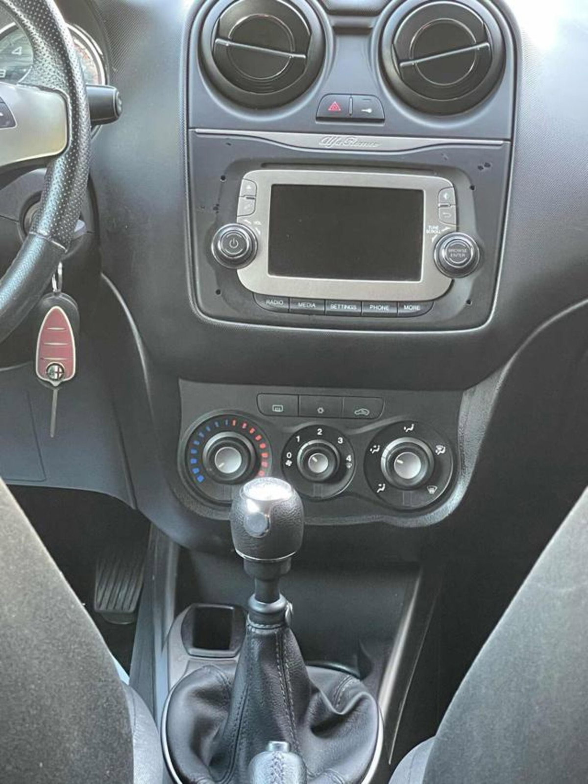 Alfa Romeo MiTo 1.4 70 CV 8V Progression (15)