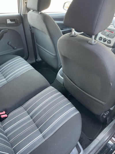 Ford Focus Station Wagon 1.6 TDCi (110CV) SW ECOnetic DPF (11)