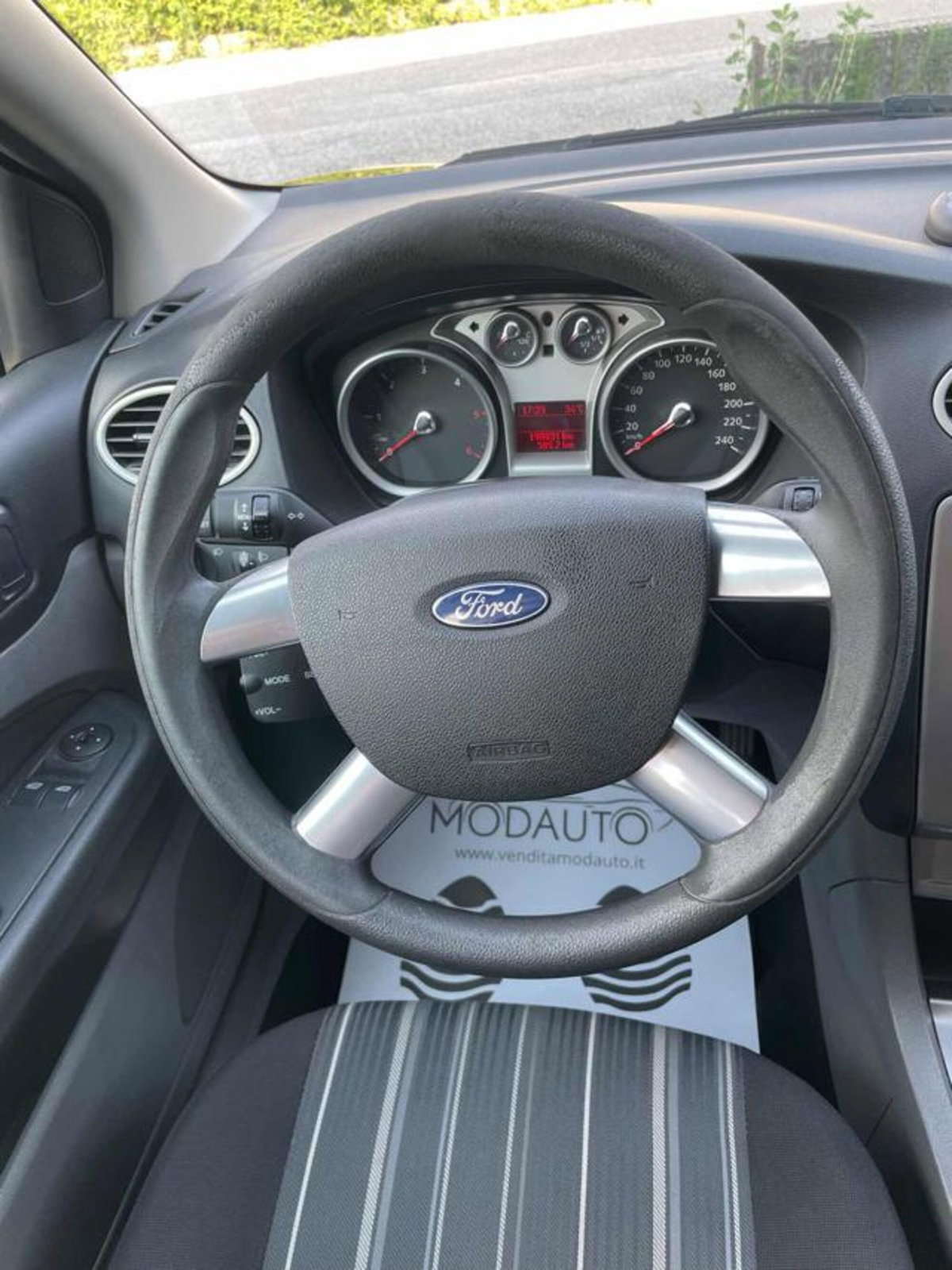 Ford Focus Station Wagon 1.6 TDCi (110CV) SW ECOnetic DPF (15)