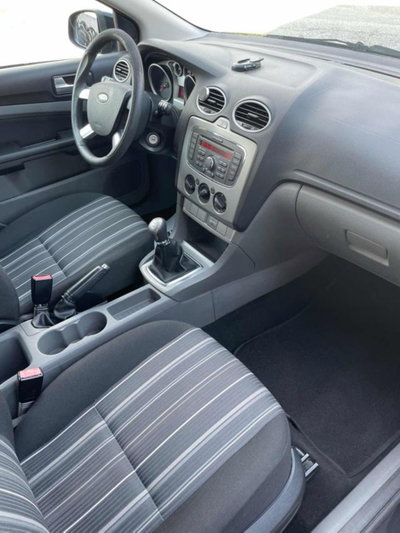Ford Focus Station Wagon 1.6 TDCi (110CV) SW ECOnetic DPF (9)