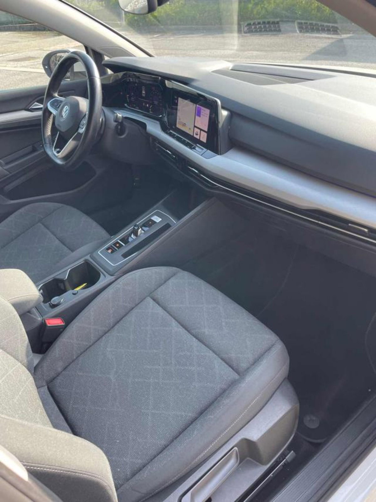 Volkswagen Golf 1.5 TGI DSG Life (11)