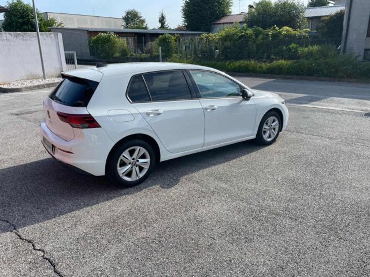 Volkswagen Golf 1.5 TGI DSG Life (6)