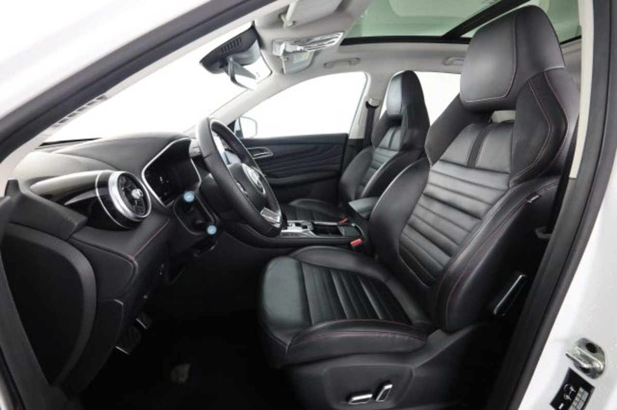 Mg EHS Plug-in Hybrid Exclusive (2)
