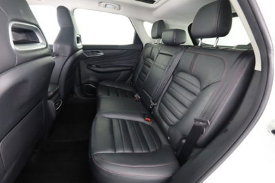 Mg EHS Plug-in Hybrid Exclusive (3)