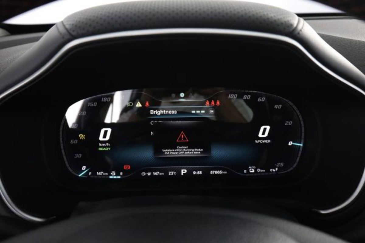 Mg EHS Plug-in Hybrid Exclusive (7)
